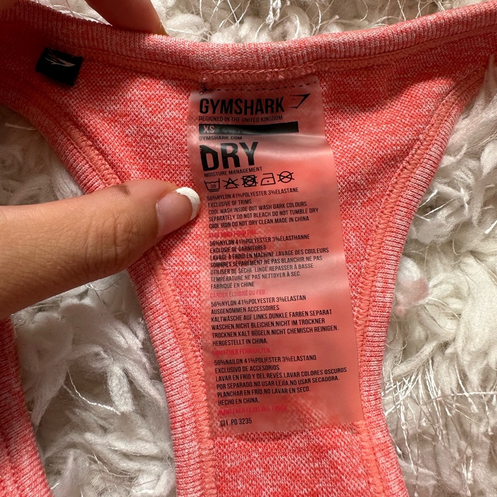 Peach coral gymshark flex leggings and matching sports bra - Picture 6 of 9